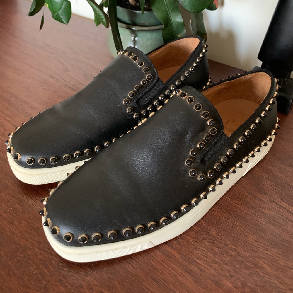 CHRISTIAN LOUBOUTIN Pik Boat Studded Sneakers